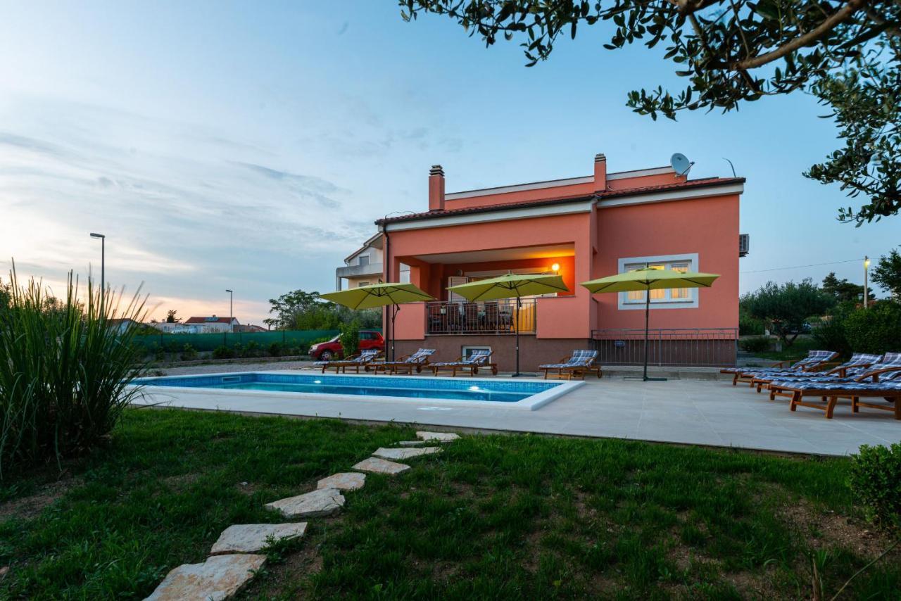 Villa Solis Zadarvillas Exteriör bild
