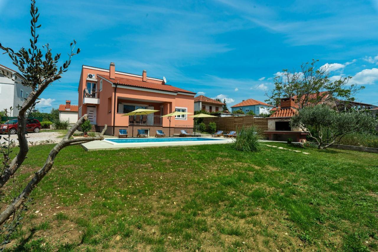 Villa Solis Zadarvillas Exteriör bild