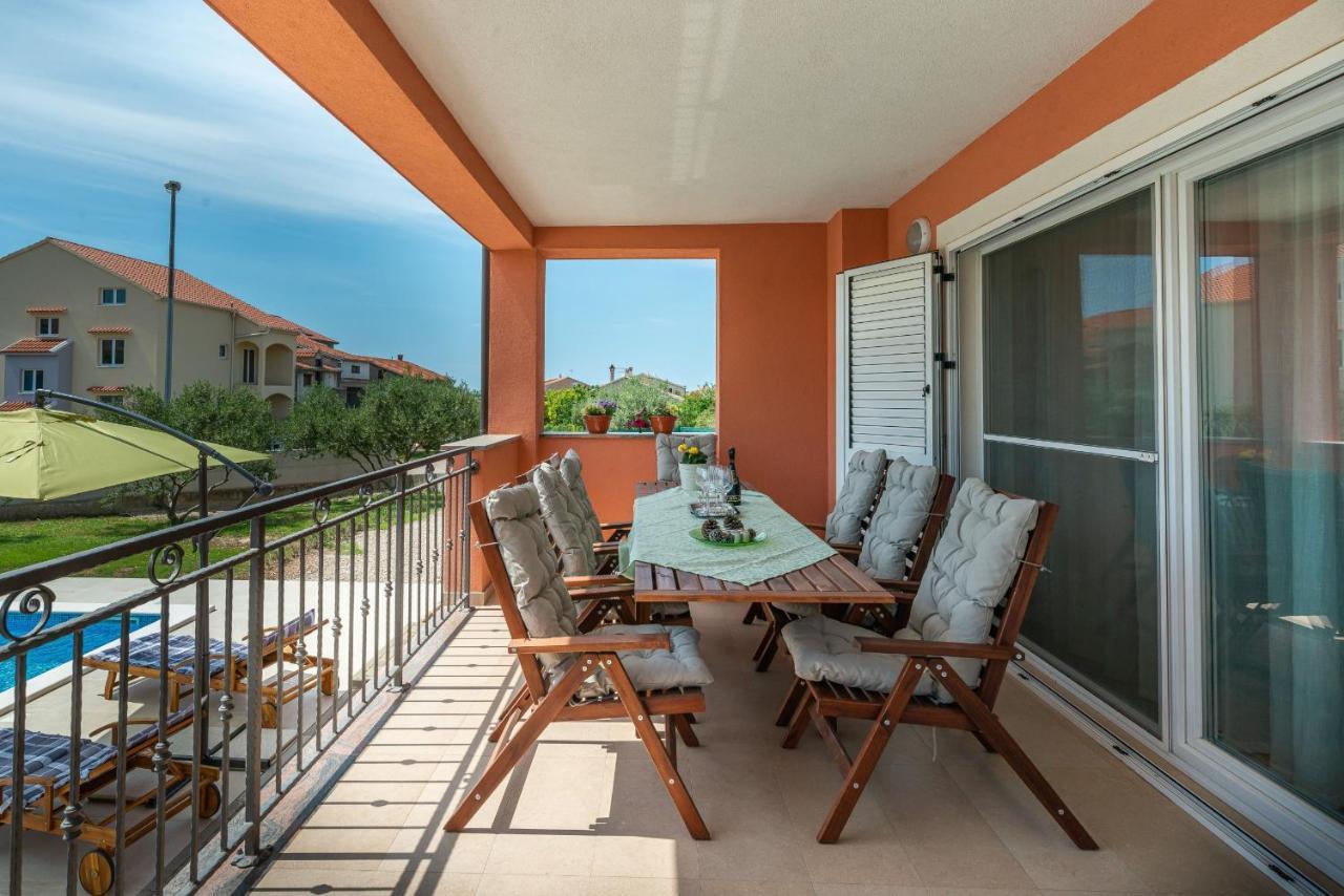 Villa Solis Zadarvillas Exteriör bild